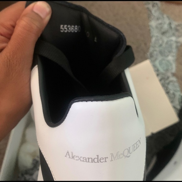 SIZE 40 NEVER WORN ALEXANDER MCQUEEN SNEAKERS - Picture 5 of 5